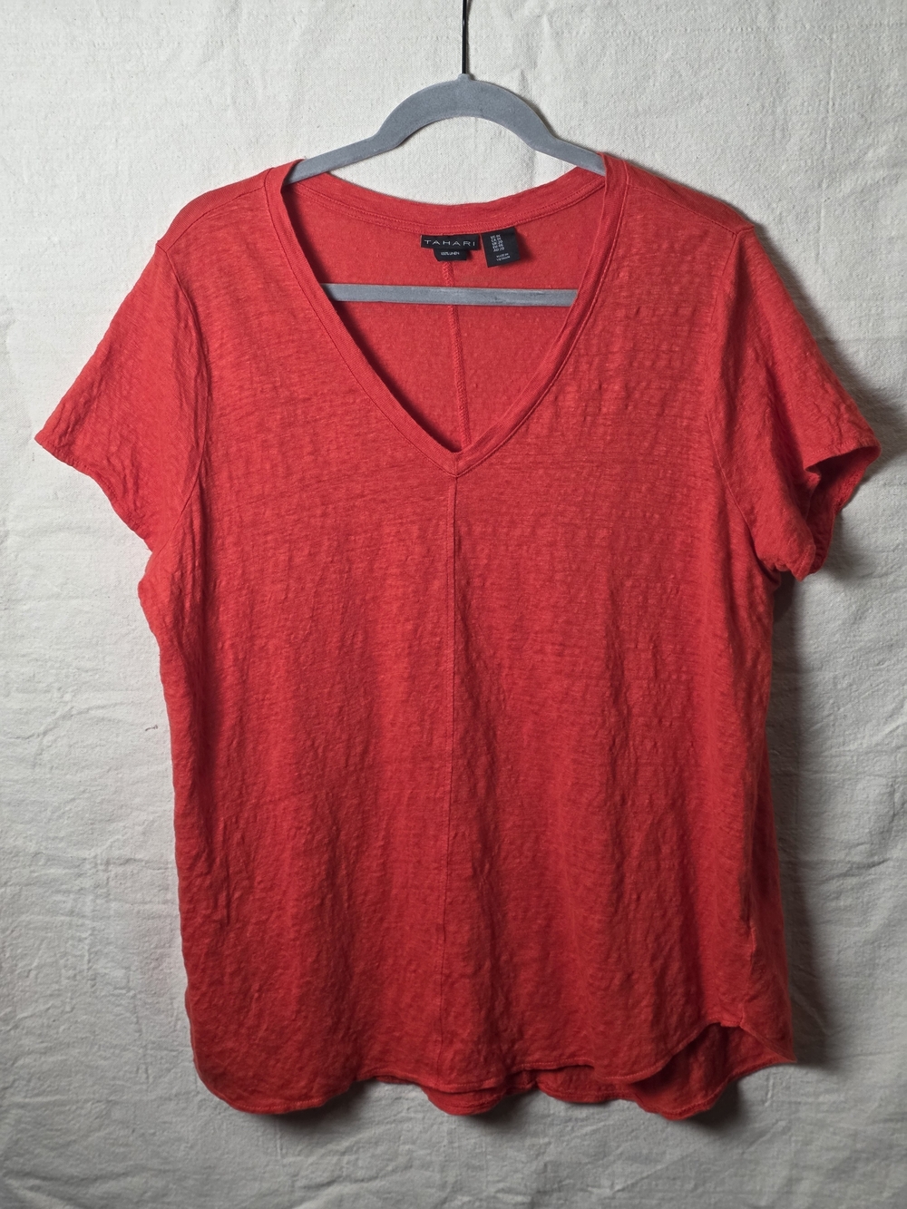 Tahari Linen Orange V‑Neck Short Sleeve Tee